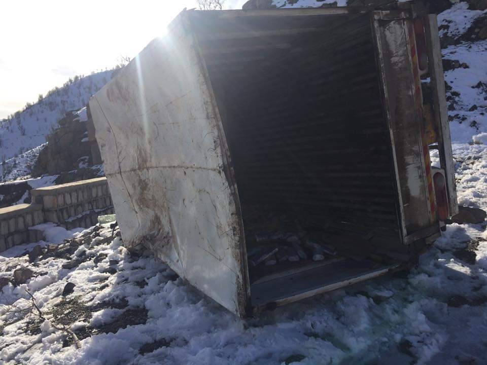 له‌ وه‌رتێ به‌ هۆى وه‌رگه‌ڕانى بارهه‌ڵگرێكه‌وه‌ هاووڵاتييه‌ك گيانى له‌ده‌ستدا 